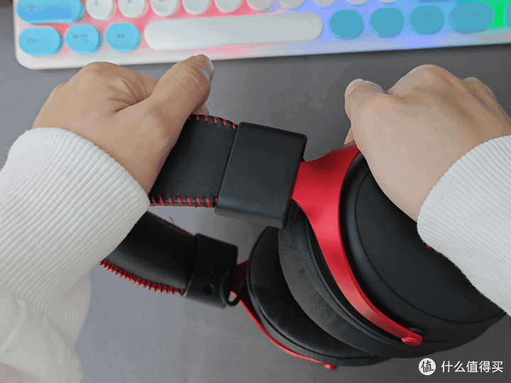 两百元内的电竞耳机:iKF V11 Pro与迈从V9 Pro全方位测评公开!