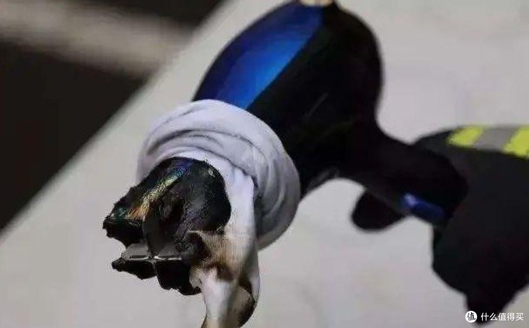 好的吹风机是智商税吗?警惕分叉打结等四大黑名单危害