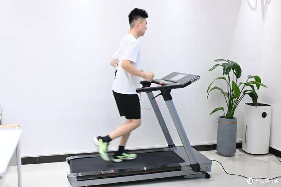 1-2k价位跑步机如何选?新手如何购买一台入门级高性价比跑步机?