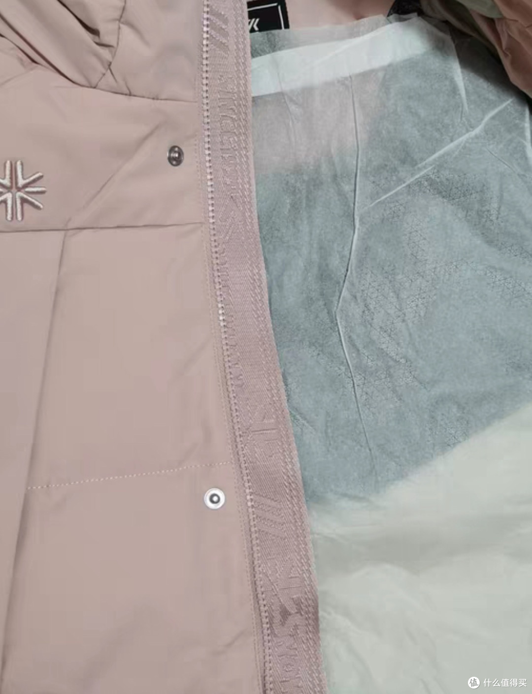一件过冬的羽绒服
