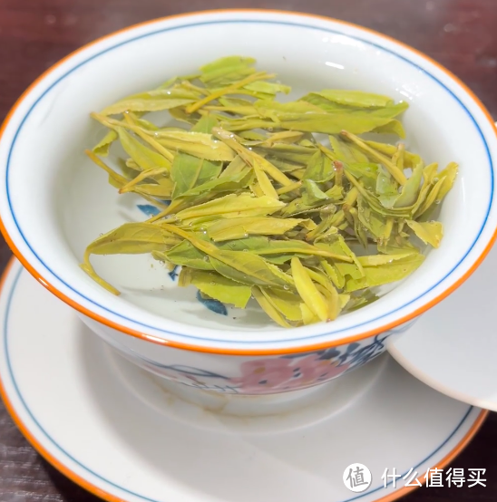 过年送什么茶叶比较好？适合送爸妈/送朋友/送长辈茶叶品牌推荐！