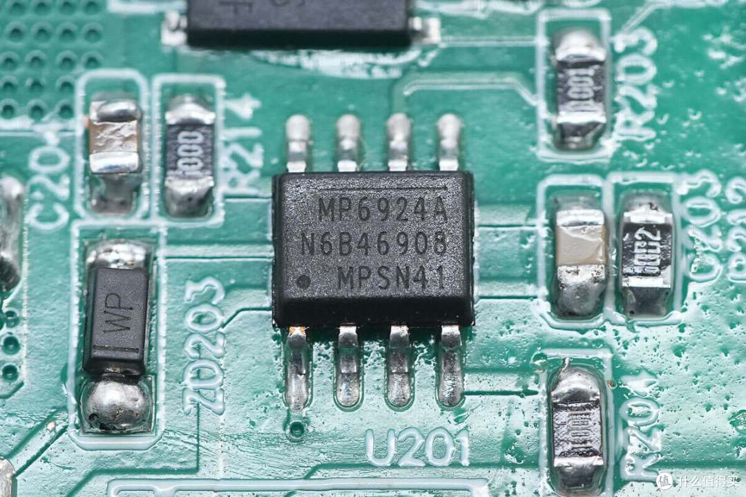 晨旭通科技300W氮化镓电源模块方案解析