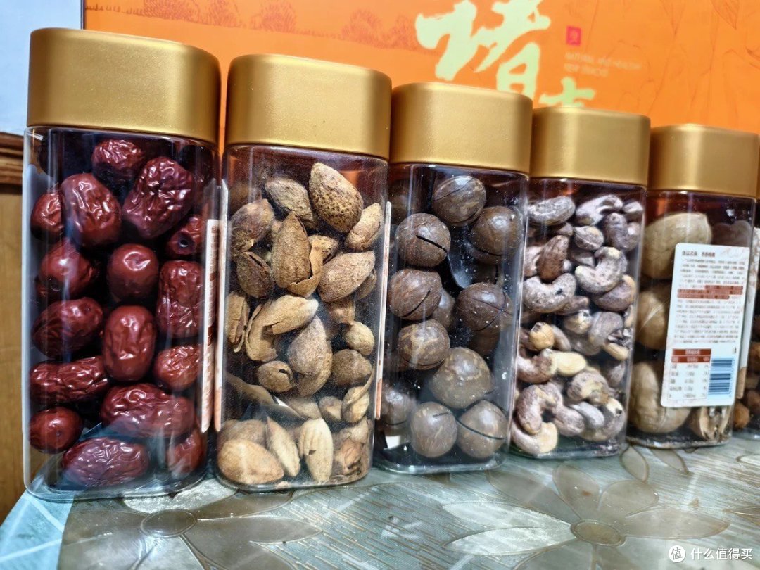 【年味十足】良品铺子坚果礼盒,长辈笑开颜,走亲访友必备神器!
