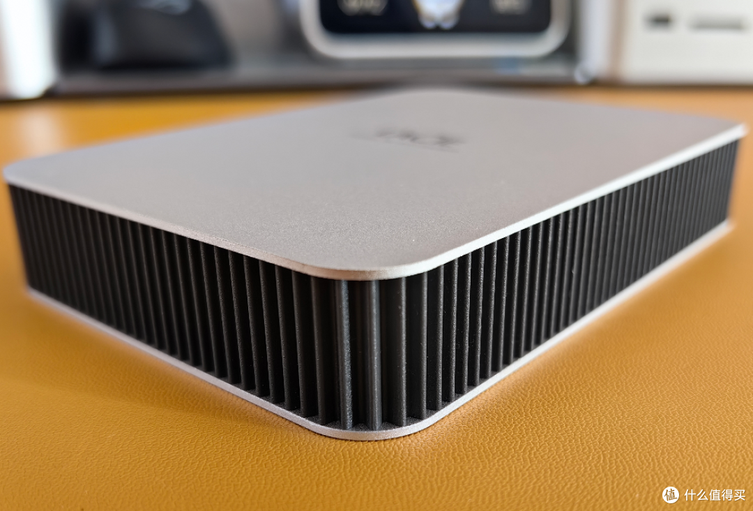 我的Mac mini搭子,优雅与实力并存 | 雷孜LaCie新棱镜移动硬盘