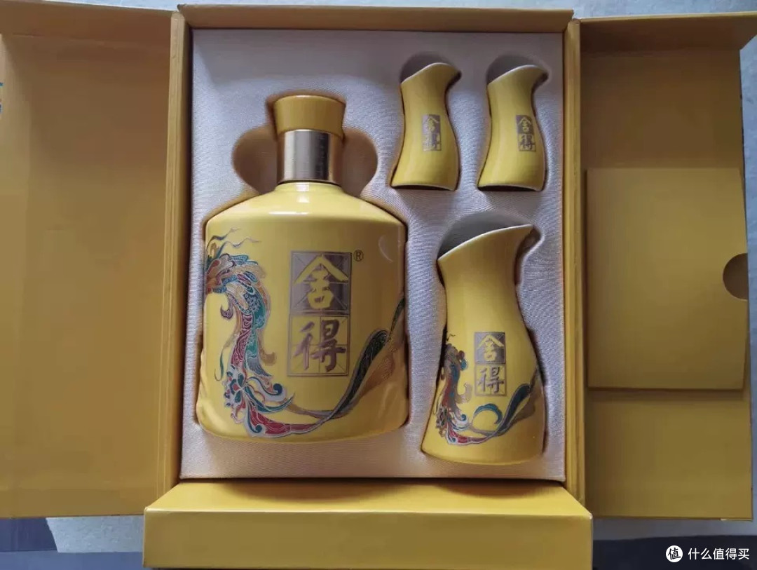过年送礼就选它！舍得蛇年生肖酒礼盒