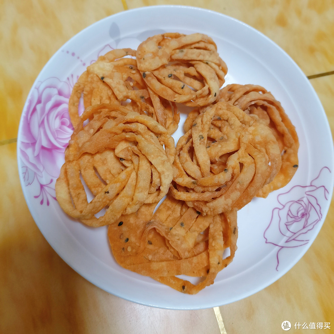 新年传统美食之一：炸麻叶！你们那有这道美食吗？叫什么名字呢？