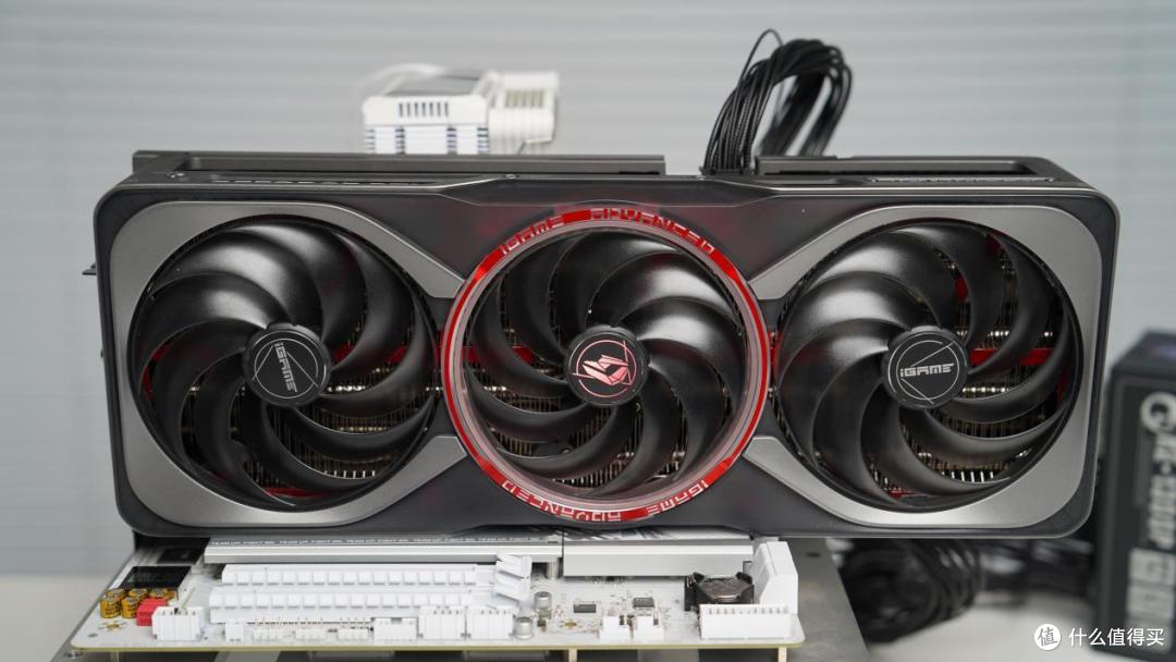 技嘉Z890冰雕主板+RTX 5090D显卡，测DLSS4性能：大力水手很猛