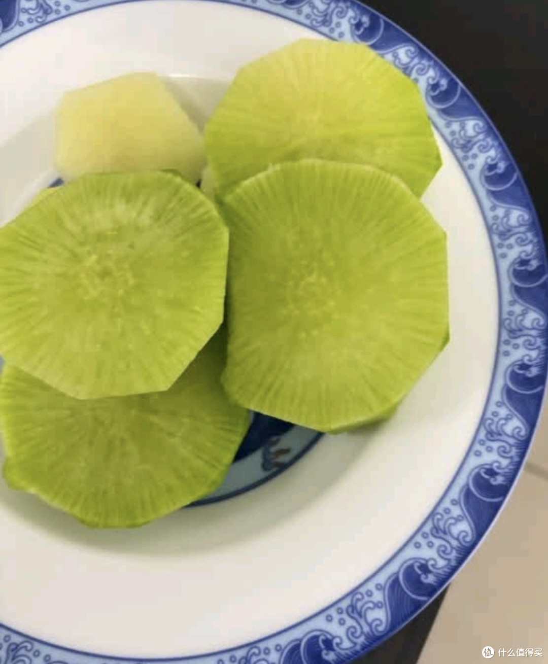 冬吃萝卜夏吃姜，冬天的萝卜长得真水灵啊