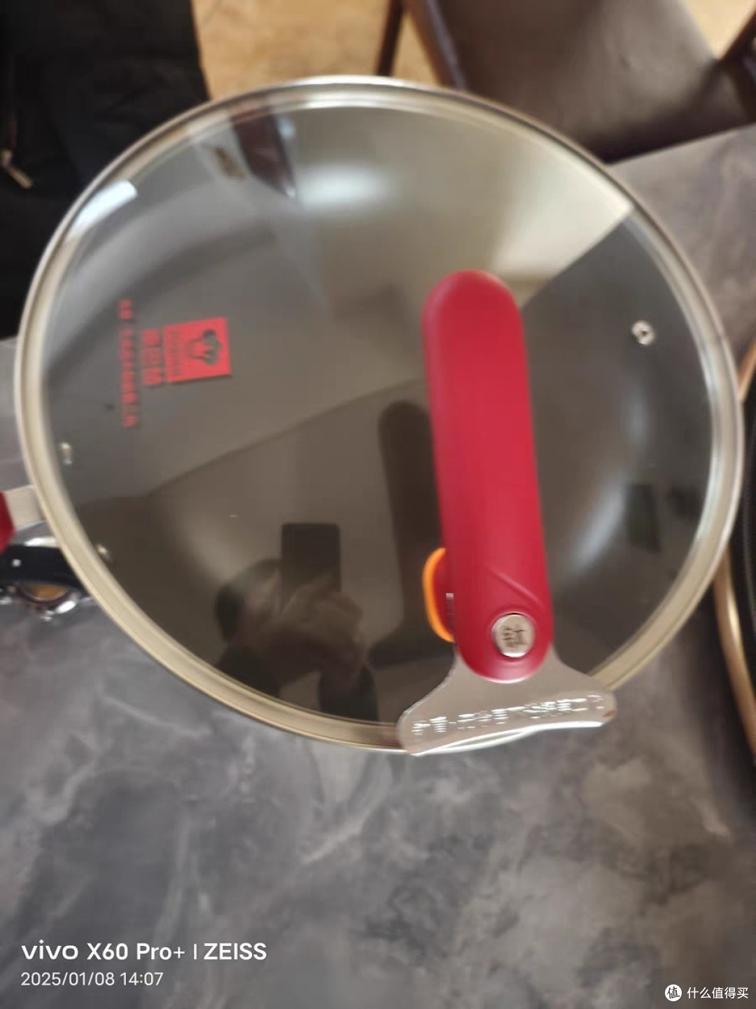 厨房新宠：康巴赫钛盾无涂层不粘锅，重塑烹饪新体验