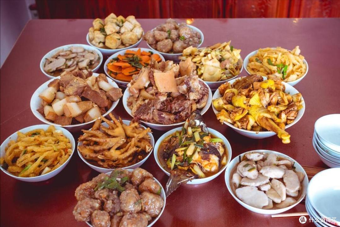 在河南，年夜饭都吃啥？当地人说这10样几乎家家不离，真长见识了