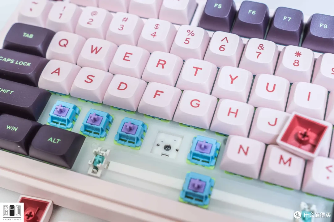 性价比与颜值的完美邂逅|珂芝K75Lite机械键盘