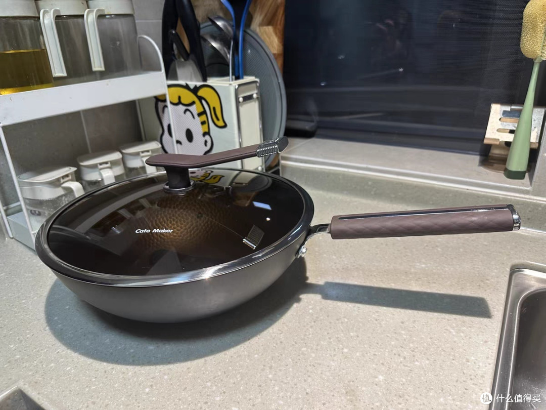 厨房新宠卡特马克罗马有钛铁锅,开启健康烹饪新体验