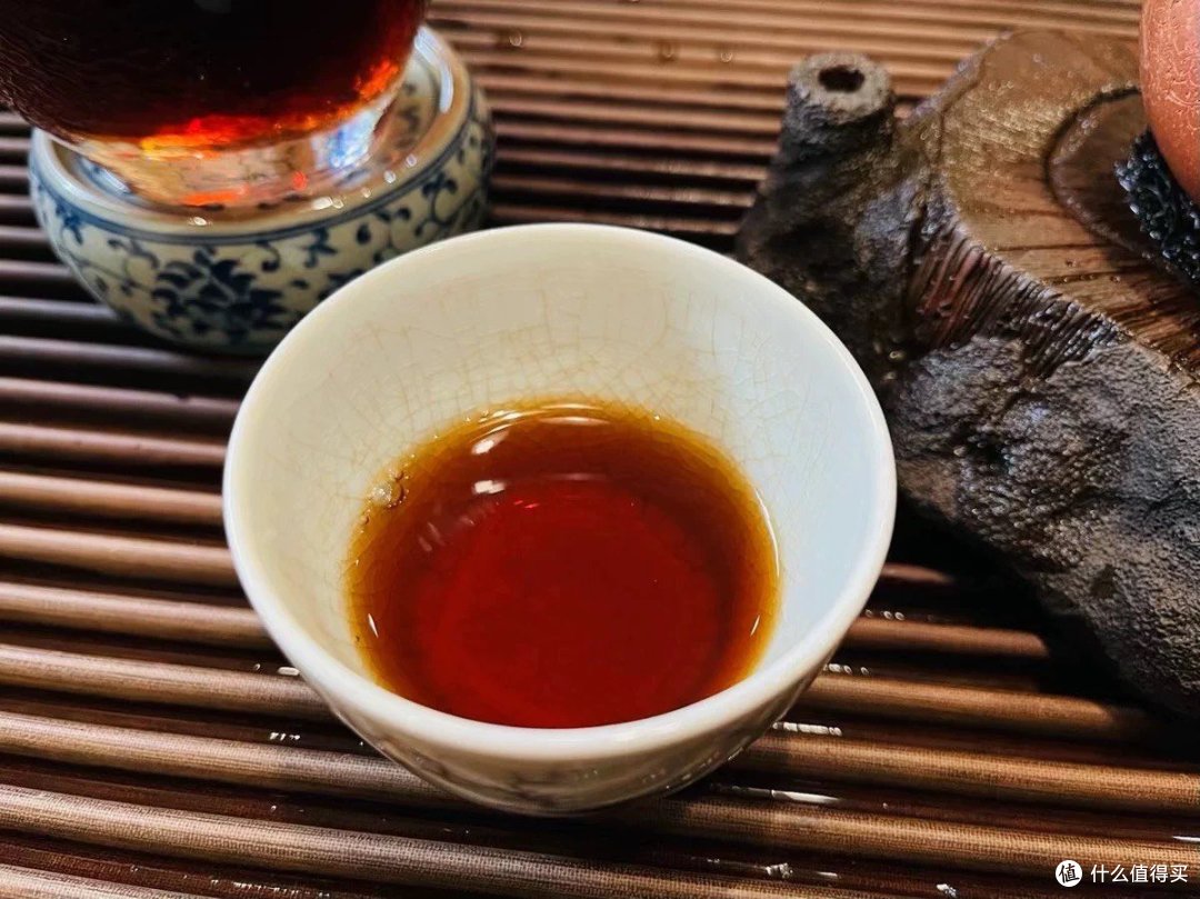 一饼在手,茶香四溢,x古树熟普小玉饼,让你喝出生活的味道!