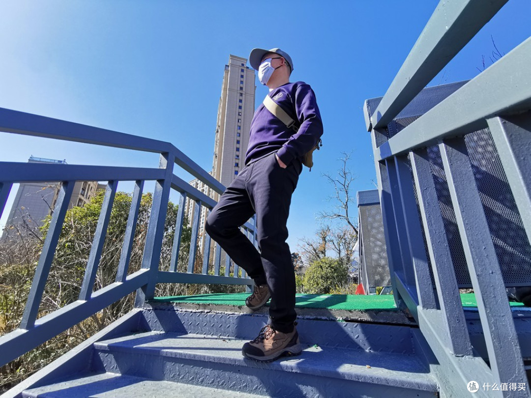全能型者,穿出强大:鹰爪行动天行者加绒保暖软壳裤