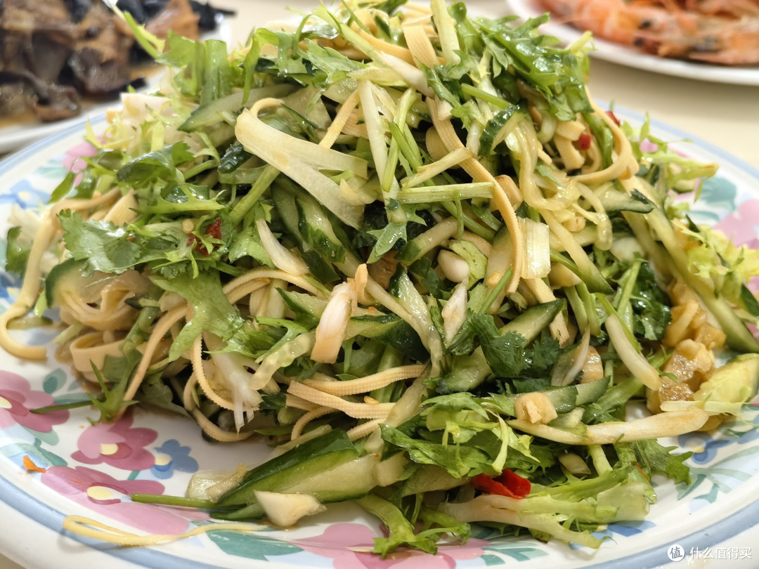 年夜饭摆一盘葡萄,都抢疯了