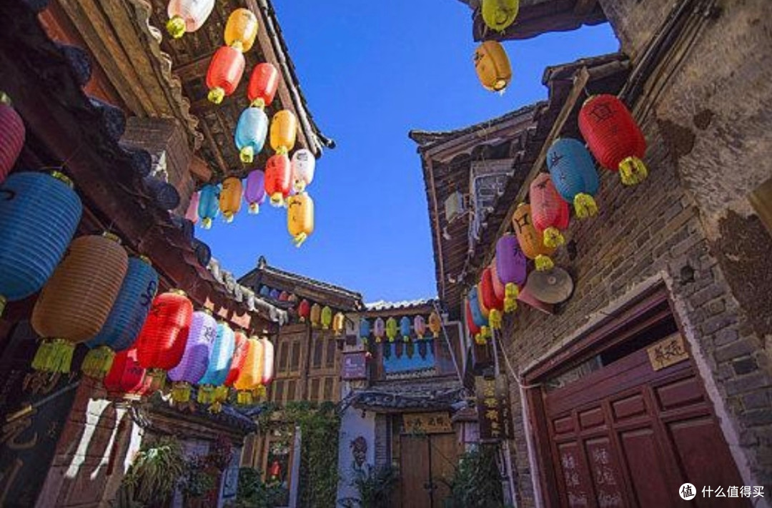 古镇春节行:探寻传统年味儿之旅
