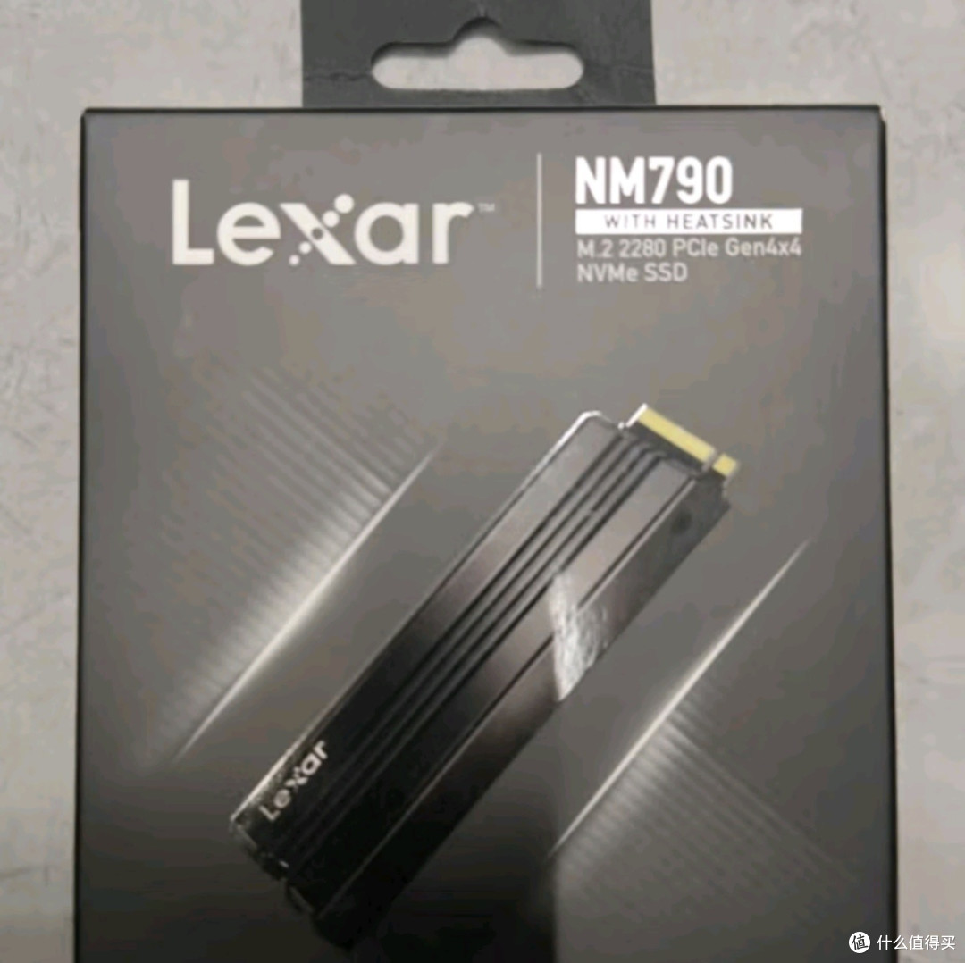 雷克沙ARES战神系列8TB SSD:速度与容量的完美融合
