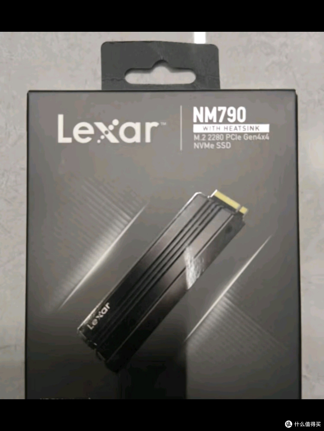 雷克沙ARES战神系列8TB SSD：速度与容量的完美融合