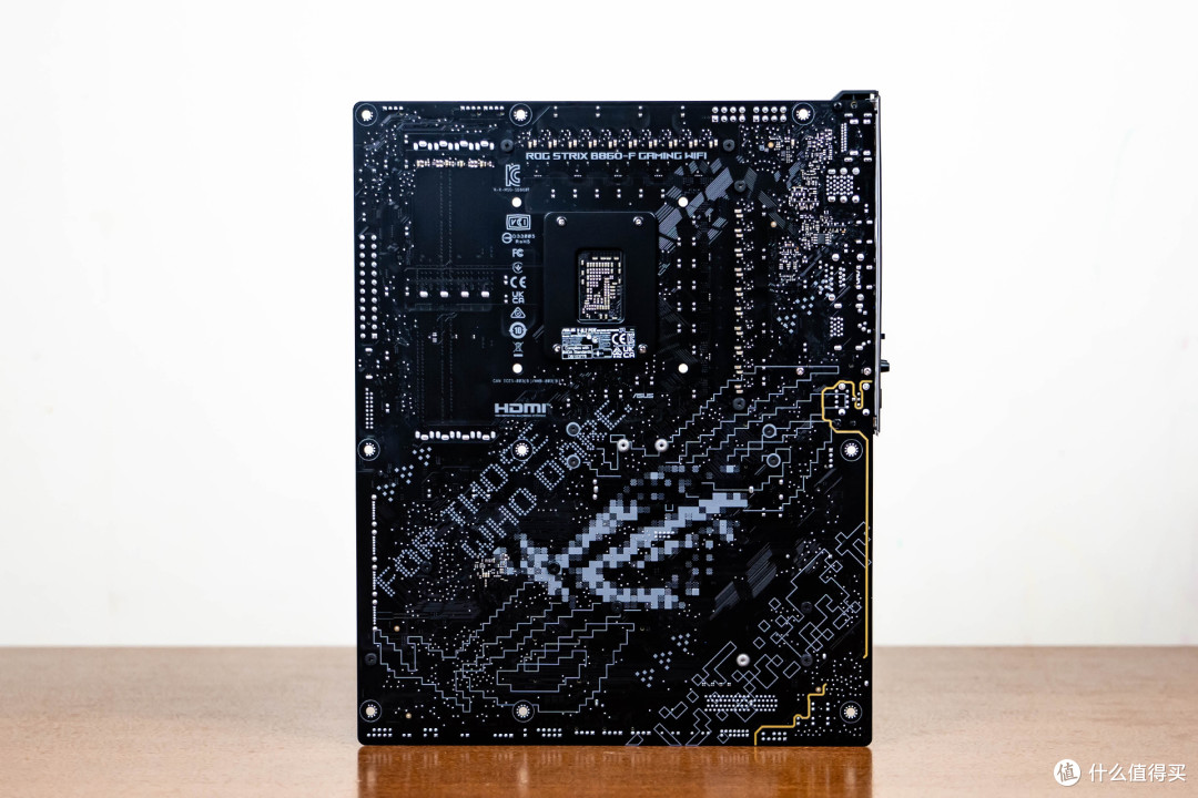 电竞基因与赛博美学，华硕ROG STRIX B860-F GAMING WIFI全面体验