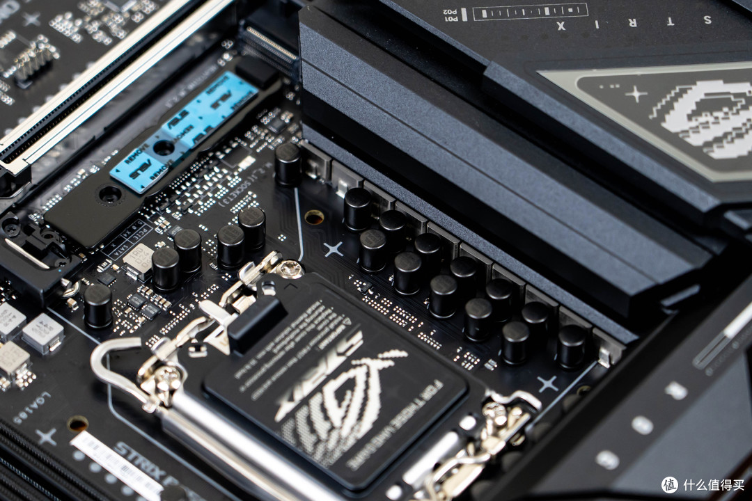 电竞基因与赛博美学，华硕ROG STRIX B860-F GAMING WIFI全面体验