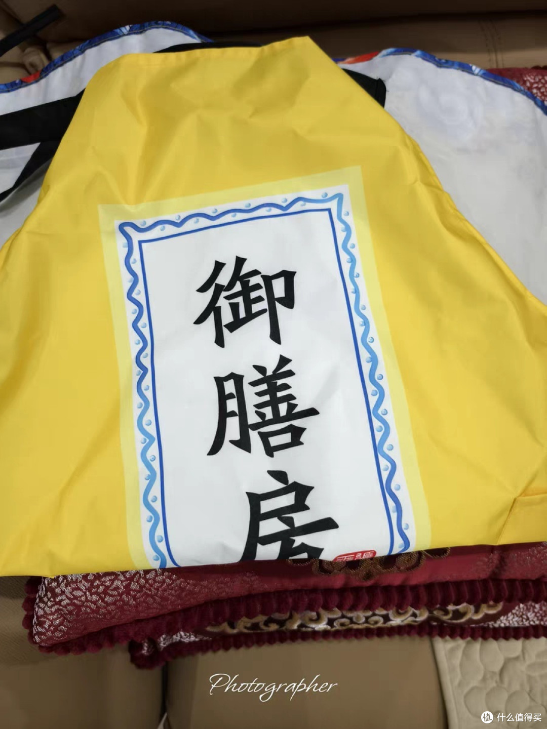中国风围裙:餐饮工作中的一抹亮色