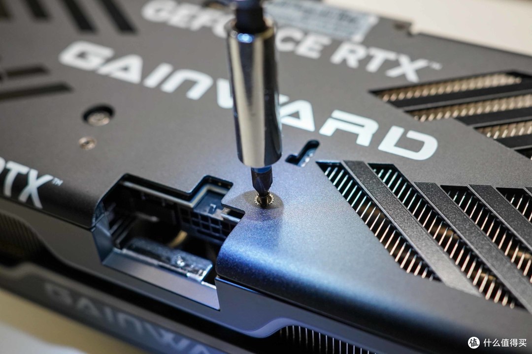 划时代DLSS技术加成丨首发耕升RTX5080炫光OC显卡拆解超频测试