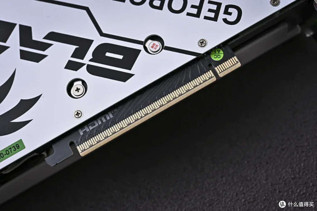 畅玩游戏“刃”我行——影驰 Geforce RTX 5080 圣刃开箱简测