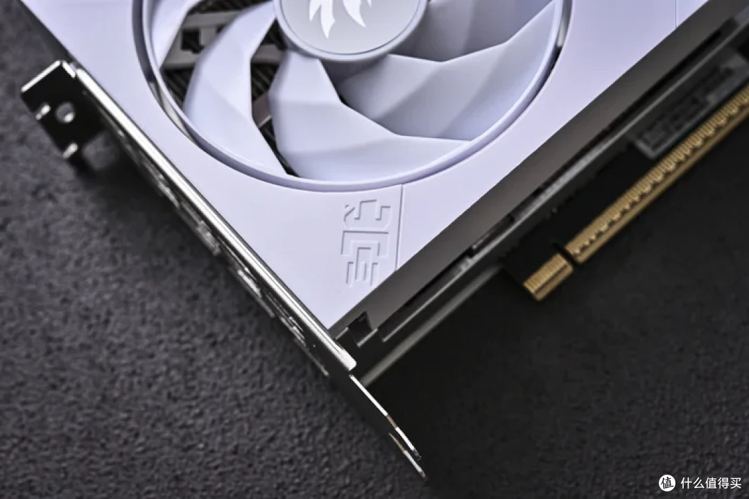 畅玩游戏“刃”我行——影驰 Geforce RTX 5080 圣刃开箱简测