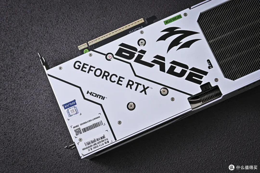 畅玩游戏“刃”我行——影驰 Geforce RTX 5080 圣刃开箱简测
