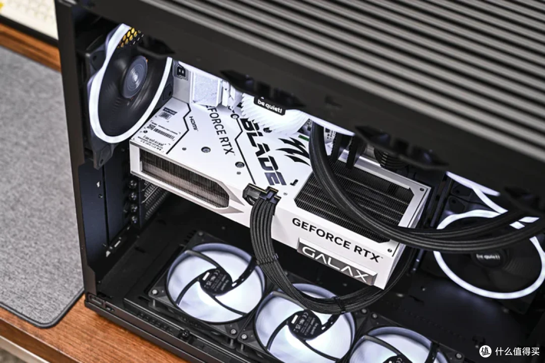 畅玩游戏“刃”我行——影驰 Geforce RTX 5080 圣刃开箱简测