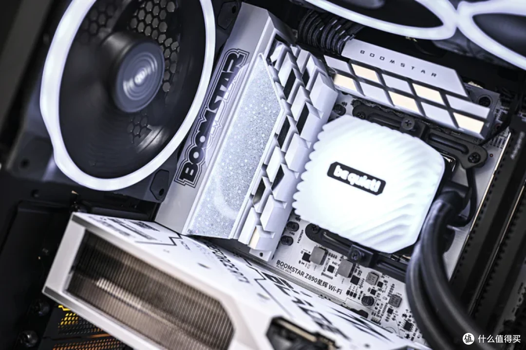畅玩游戏“刃”我行——影驰 Geforce RTX 5080 圣刃开箱简测