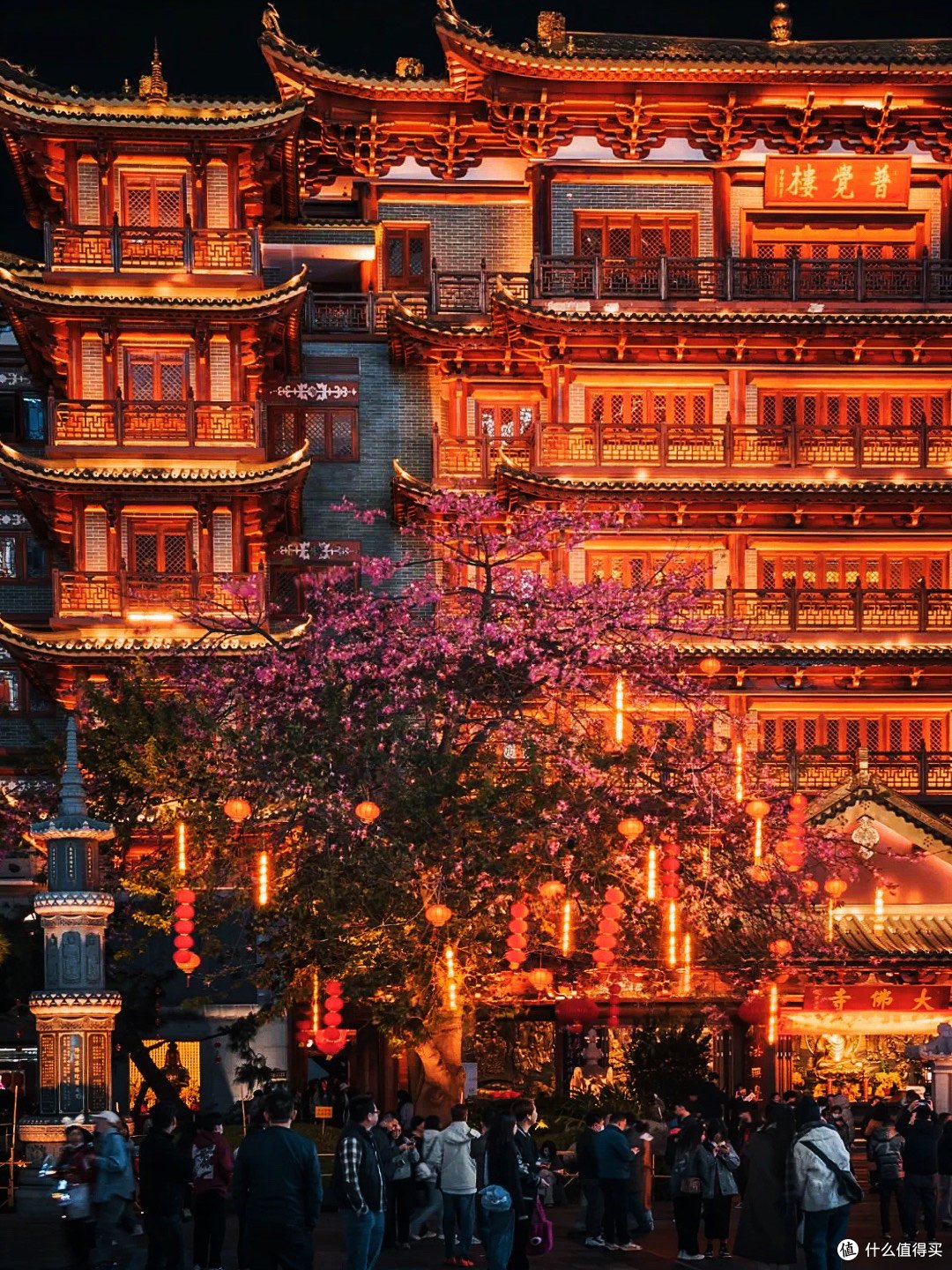 逛花市拜千年古寺,广州的年味超绝🏮