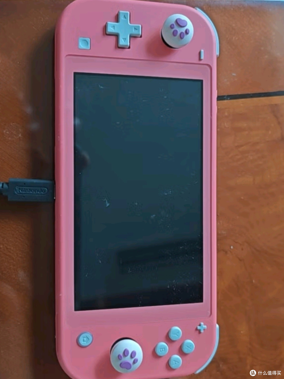 Nintendo Switch Lite mini海拉鲁限定版:掌中奇兵,金色传奇