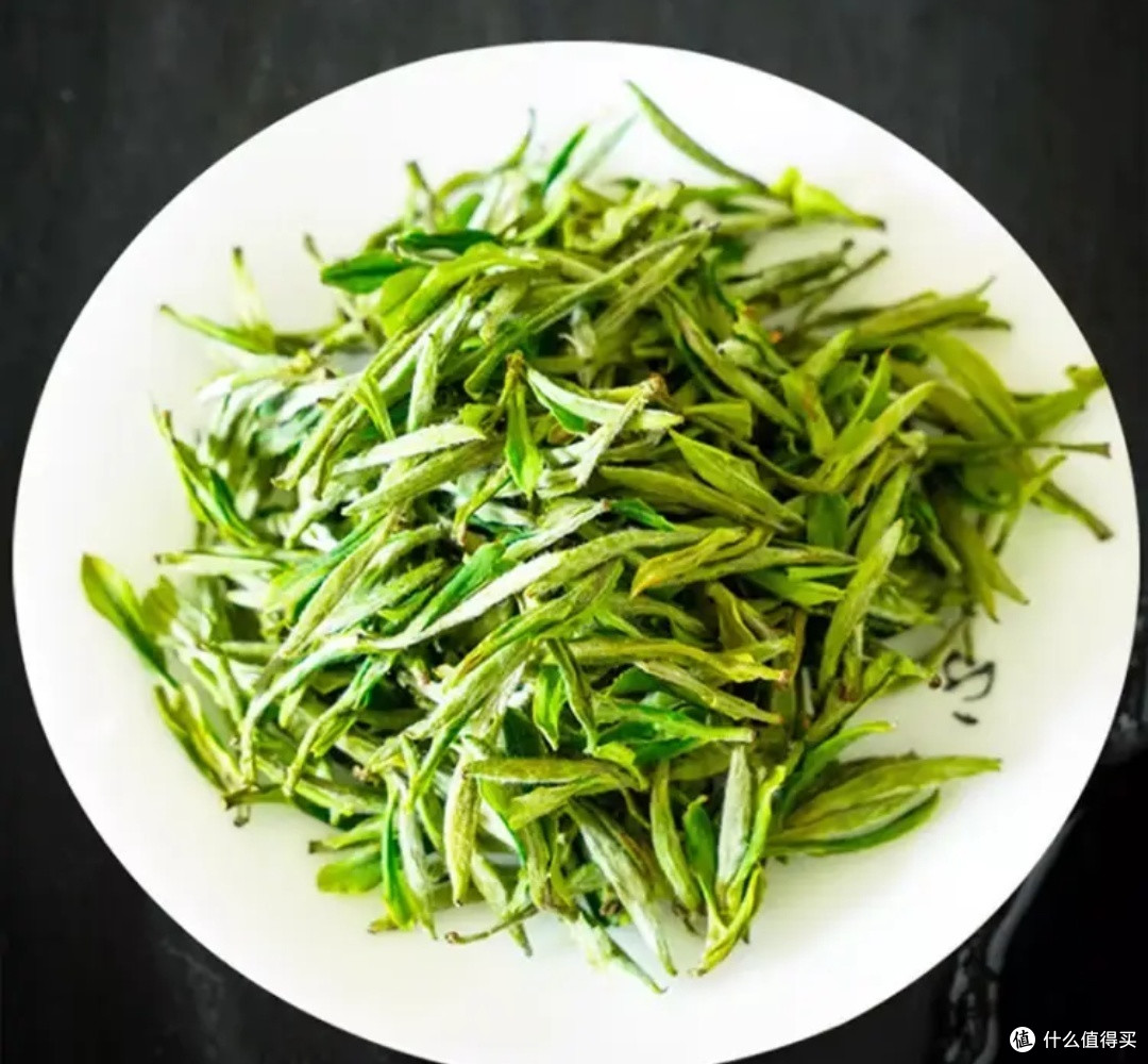 天楚茶韵鸿运双陶瓷蓝色茶叶礼盒:绿茶毛峰的极致呈现