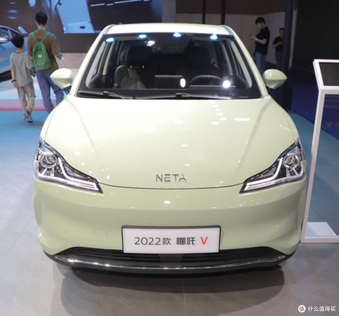 5.99万元电动小型SUV,哪吒V