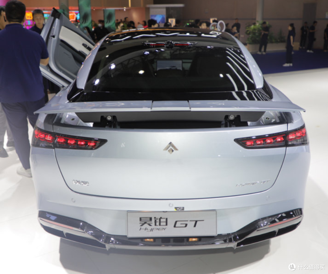 20.39万元高端智能电动轿车,昊铂GT