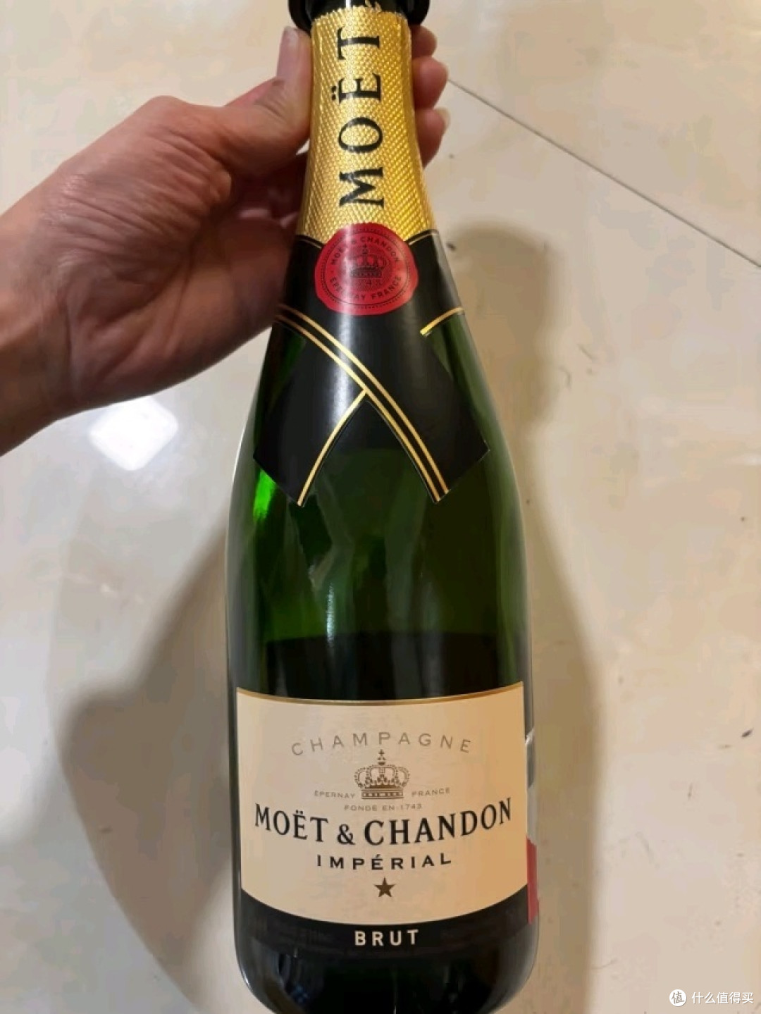 蛇年送礼首选酩悦香槟,品味非凡
