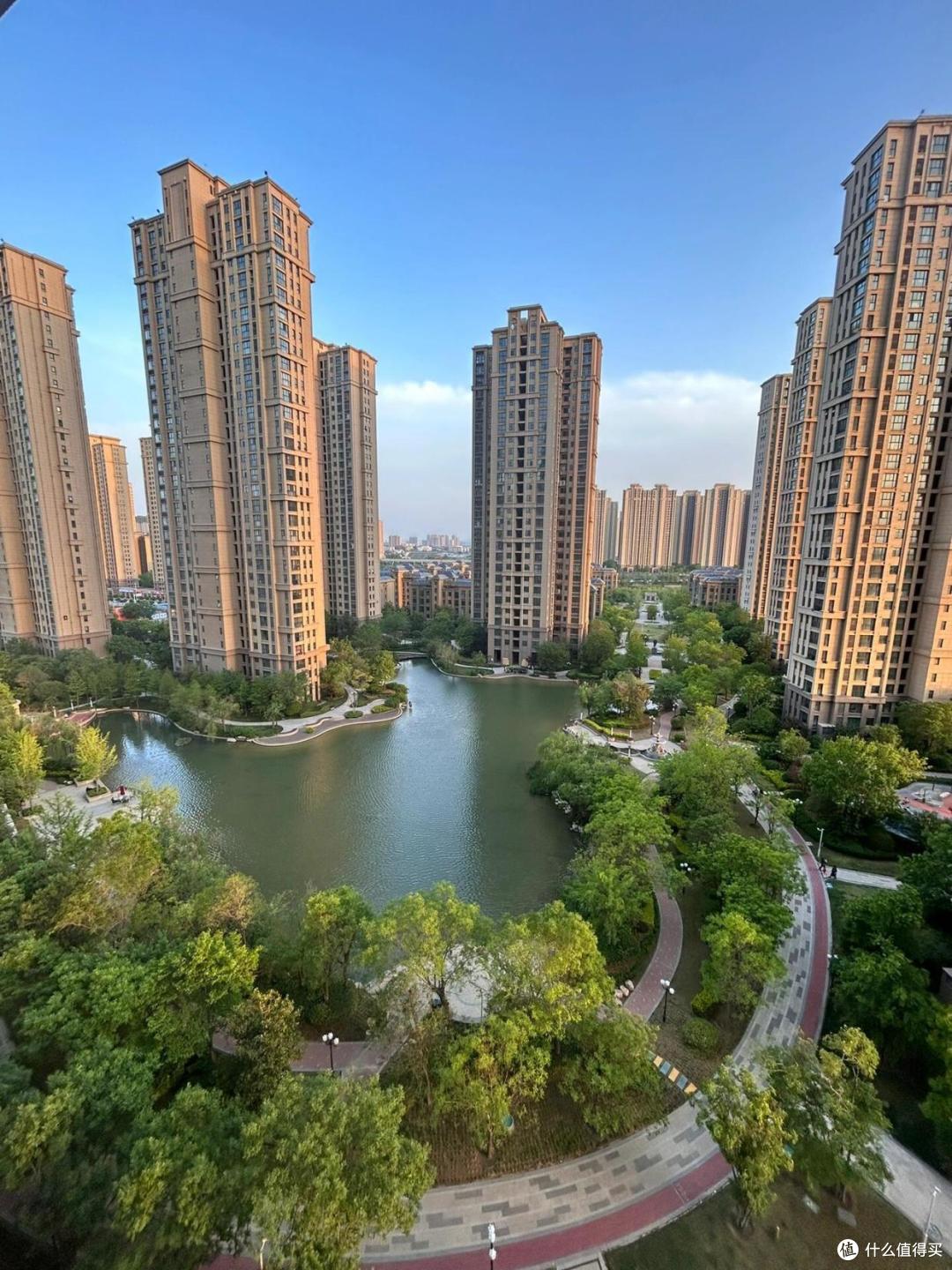 王健林预言成真!2025年的房价,因这4个迹象,变得超乎想象