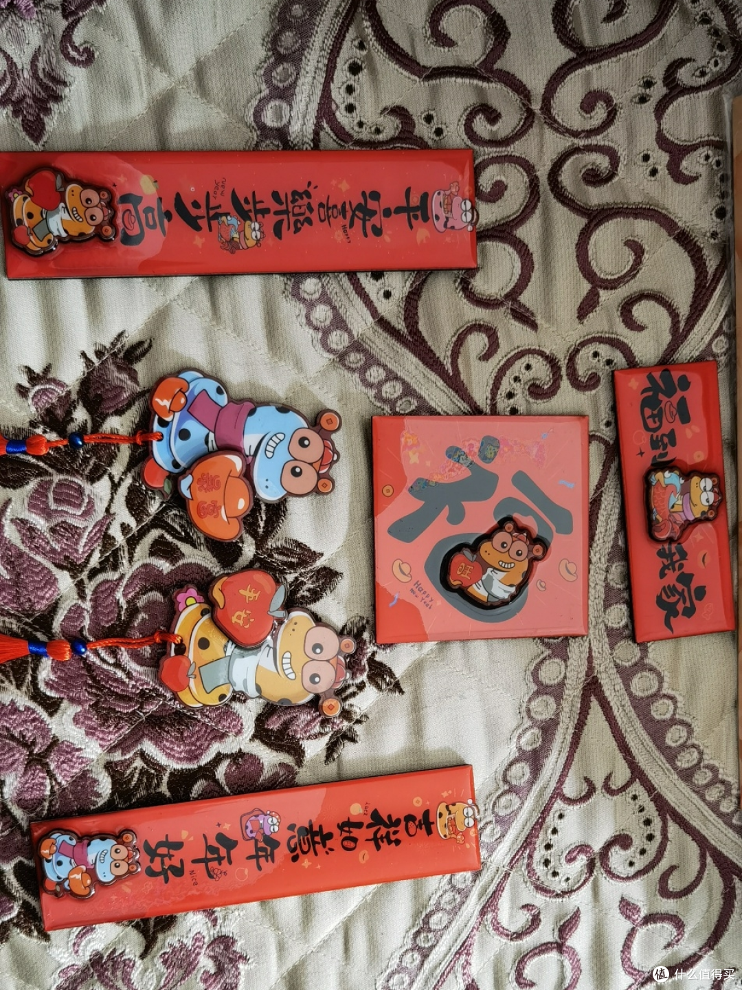 蛇年冰箱贴：小巧物件里的美好寓意