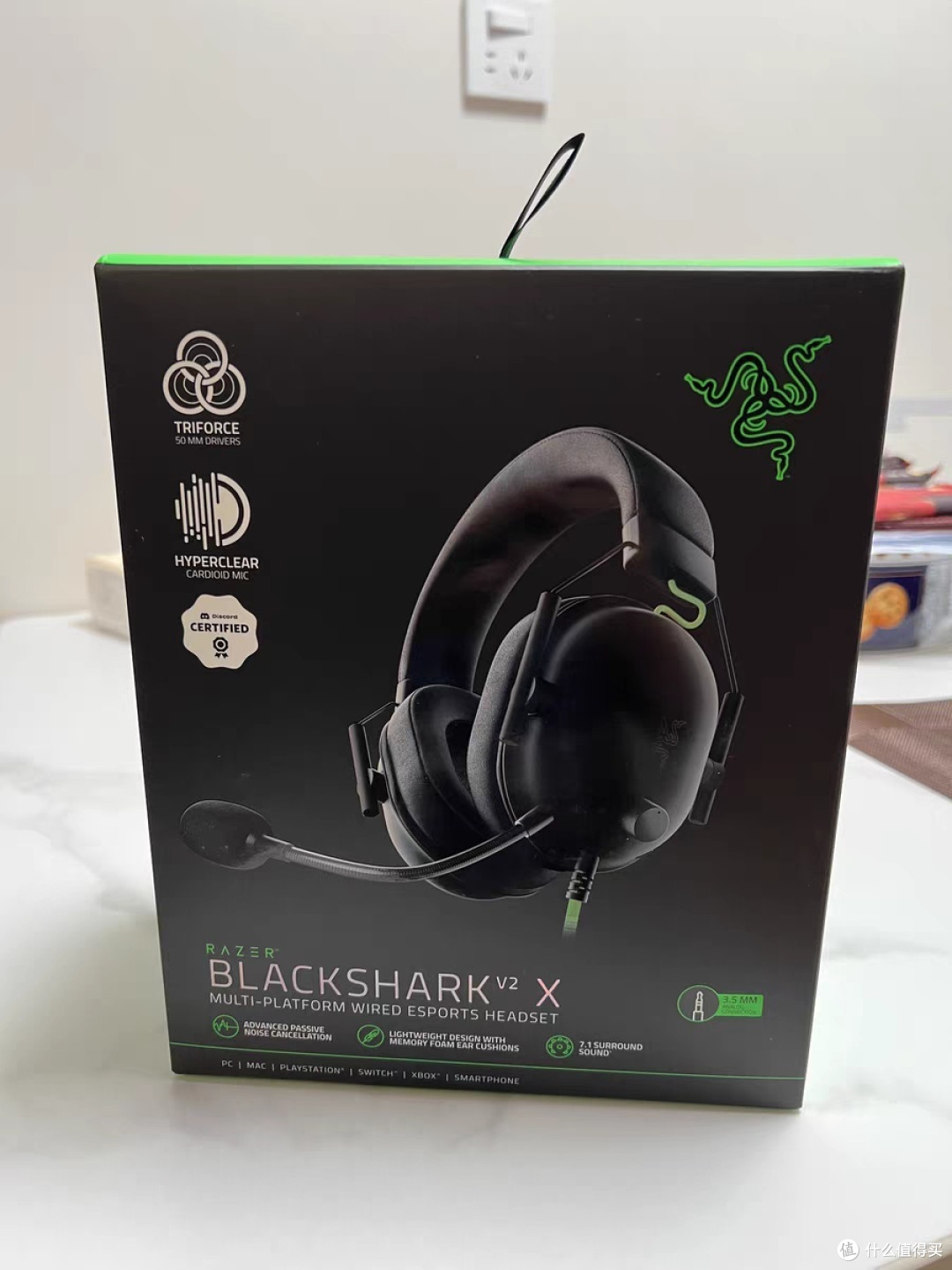 雷蛇旋风黑鲨V2 X，电竞必备神器？