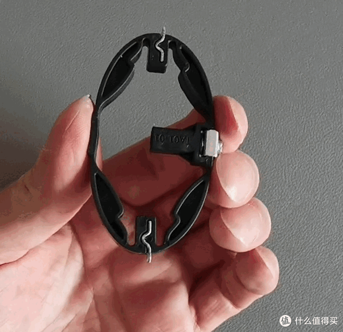 DIY必看！插座面板掉落怎么办？教你轻松修复！