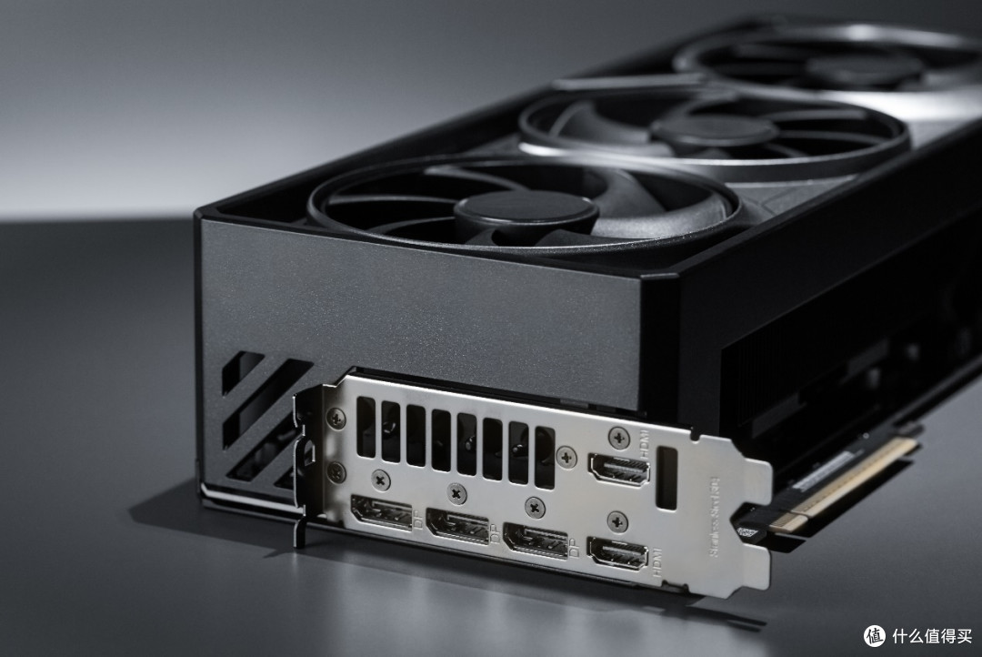 开年新卡报道!华硕RTX 5080显卡性能解析