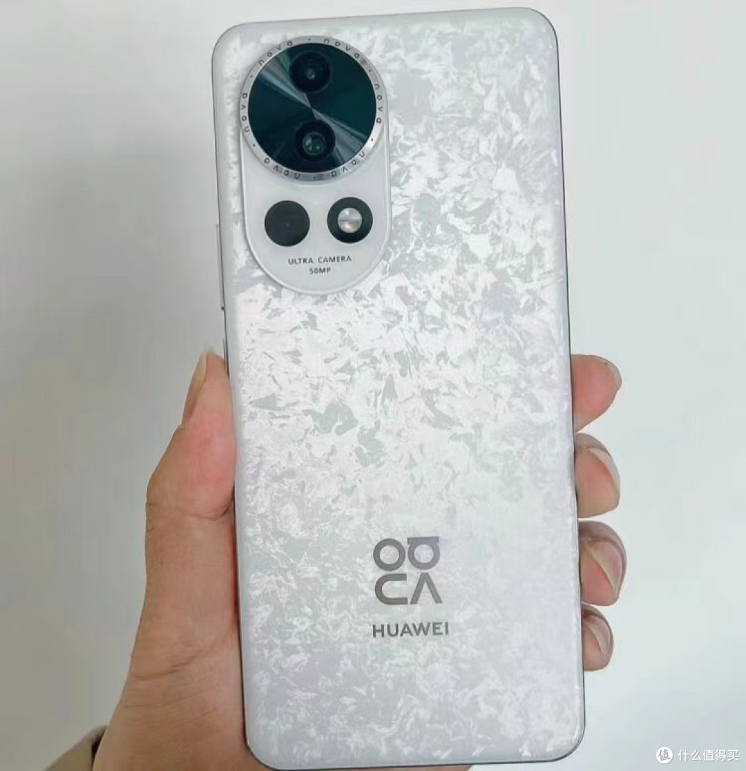 华为终于妥协了,从2999元跌至1851元,麒麟8000+鸿蒙OS