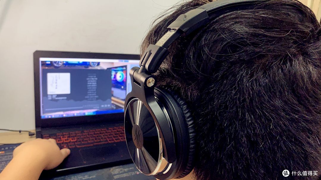 百元价位发烧级监听耳机，万兆Pro10 头戴式监听耳机