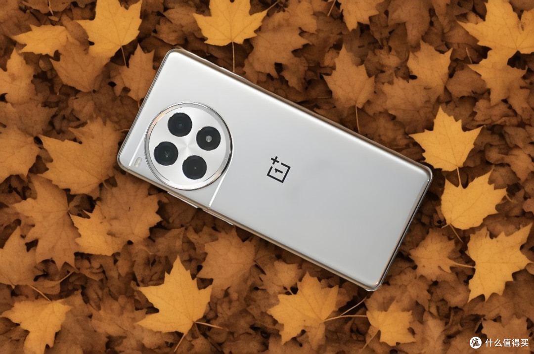 三千元手机买什么?从4399元跌至2934元,24GB+1TB+6100mAh