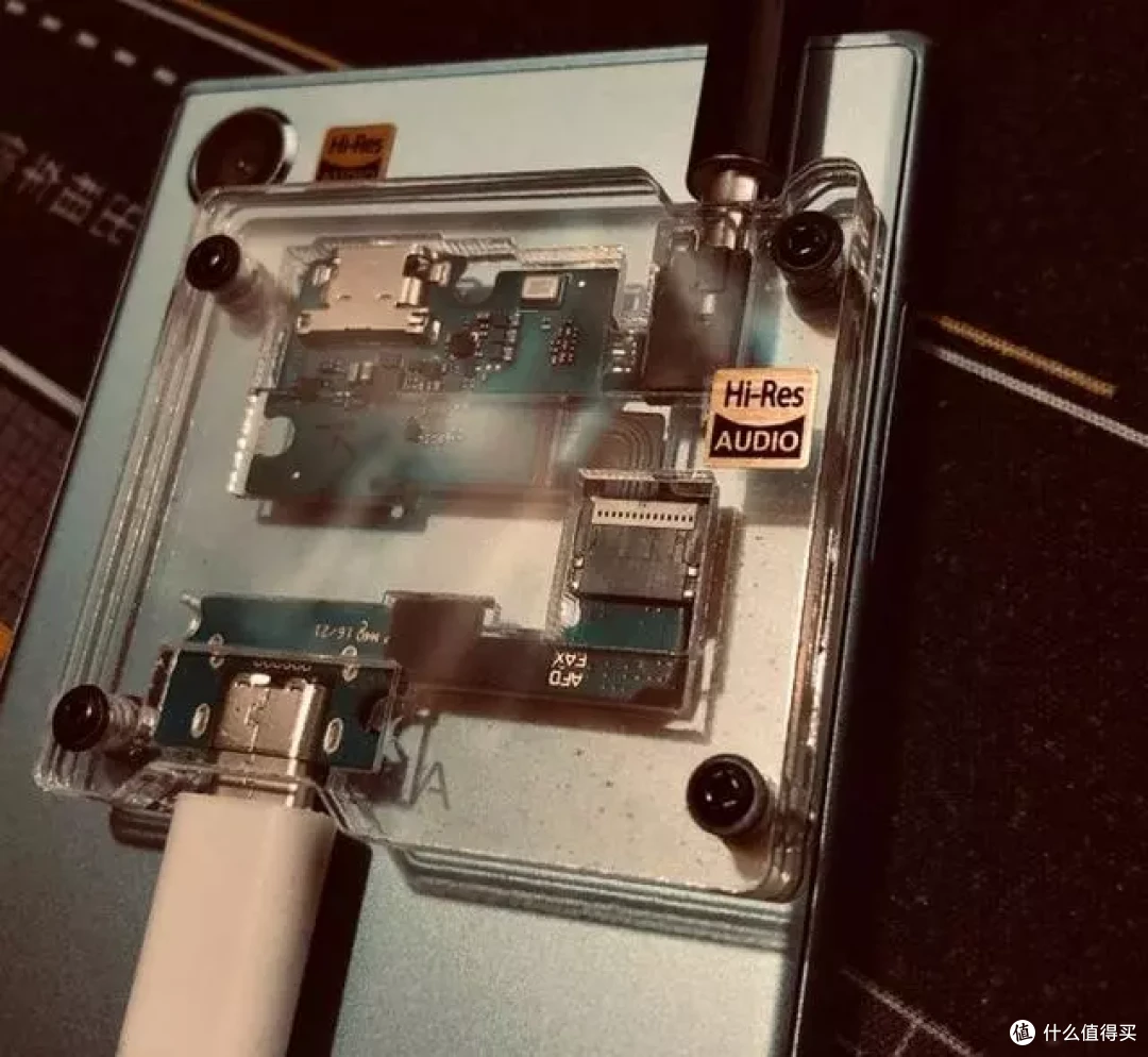 这部破LG手机内置HiFi模块,可改成便携式耳放,材料费几十块