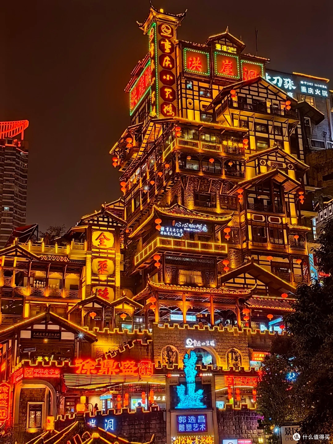 去重庆玩四天大概花费，重庆本地导游怎么找及景点介绍？码住