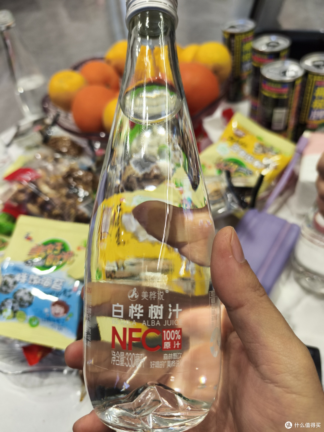 在一众饮料中选择了它