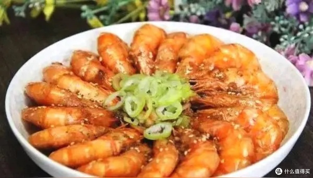 油焖大虾：舌尖上的鲜香盛宴