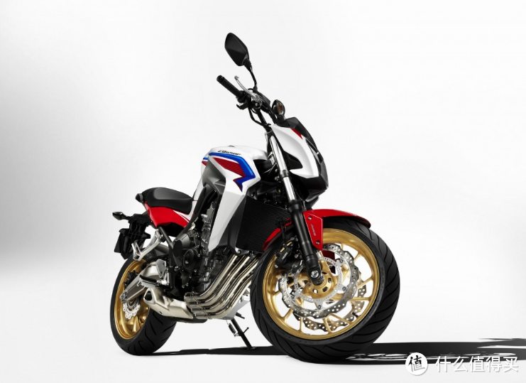 2014款本田CB650F 中量级运动摩托车